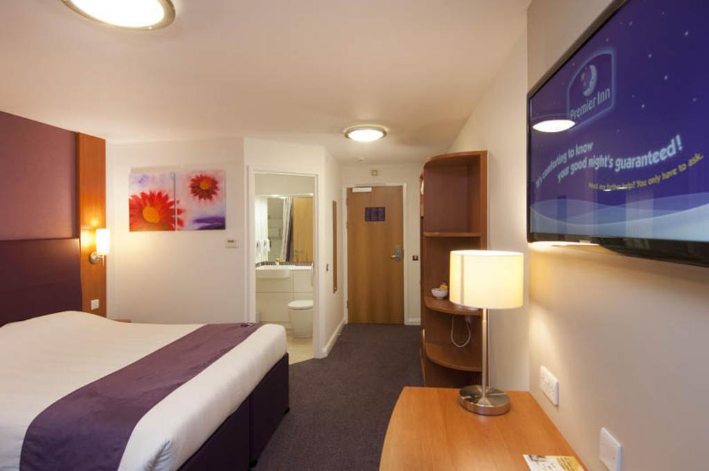 Premier Inn Hatfield Esterno foto