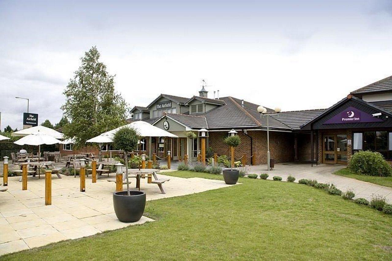 Premier Inn Hatfield Esterno foto